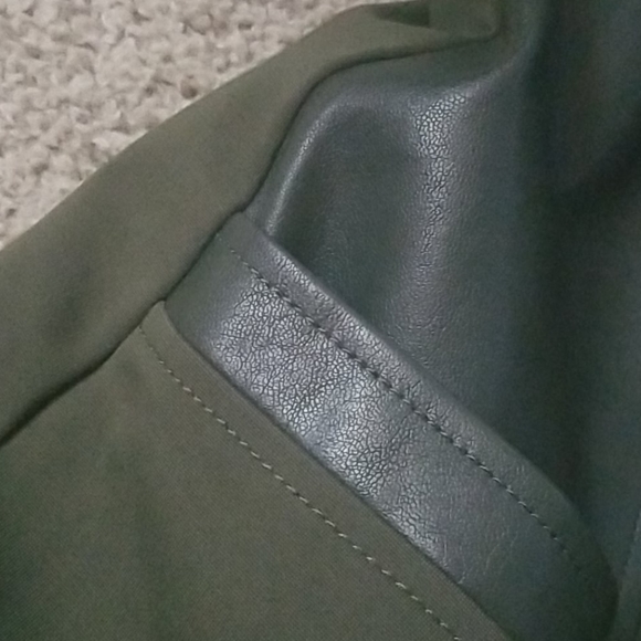 Long Vest - Picture 7 of 7